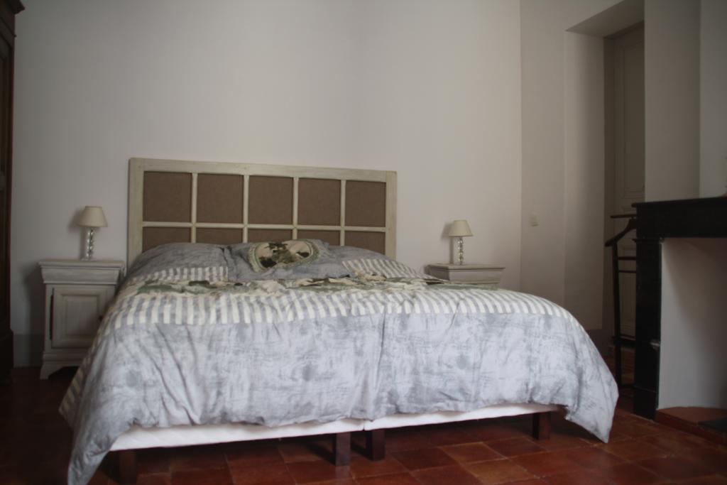 Aux Pots Bleus Bed and Breakfast Nissan-lez-Enserune Δωμάτιο φωτογραφία